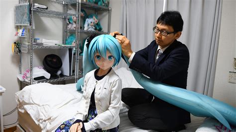 フィクトセクシュアル 結婚|米紙が追跡「初音ミクと結婚した日本人男性はどんな。